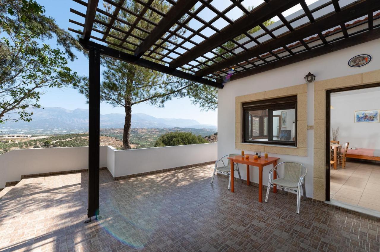 Villas Alexandros Kalamaki  Exterior photo